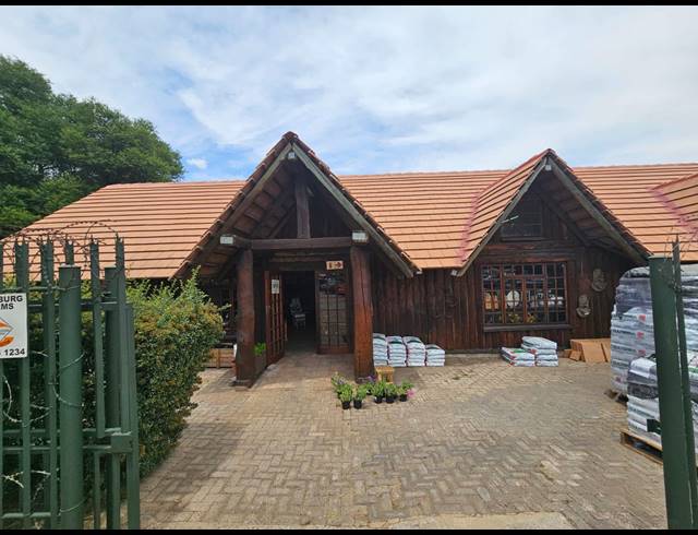 1,503M² BUSINESS CENTRE FOR SALE IN SASOLBURG CENTRAL